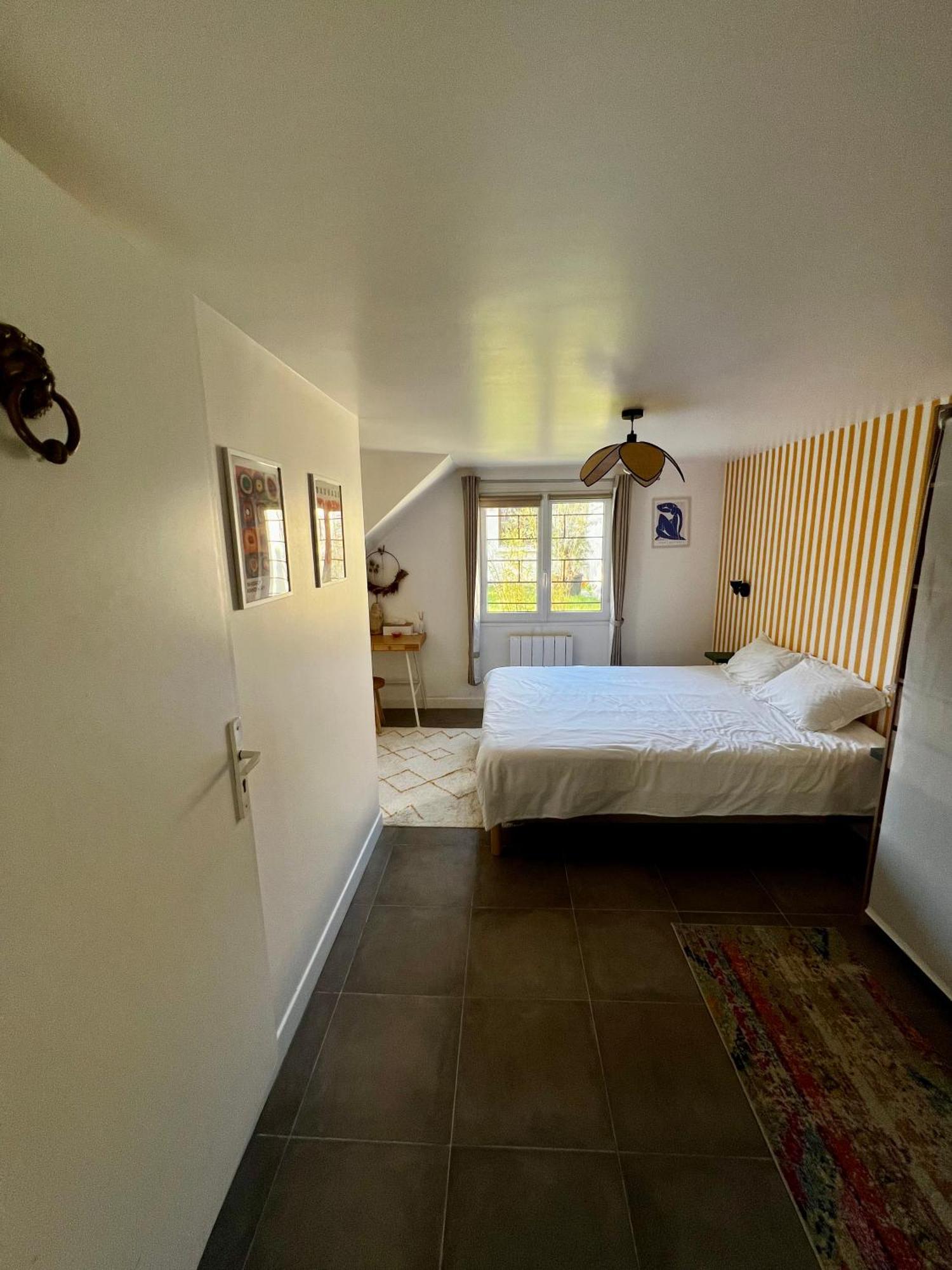 Chambre Dans Maison Meuliere Avec Jardin Chelles  Ngoại thất bức ảnh